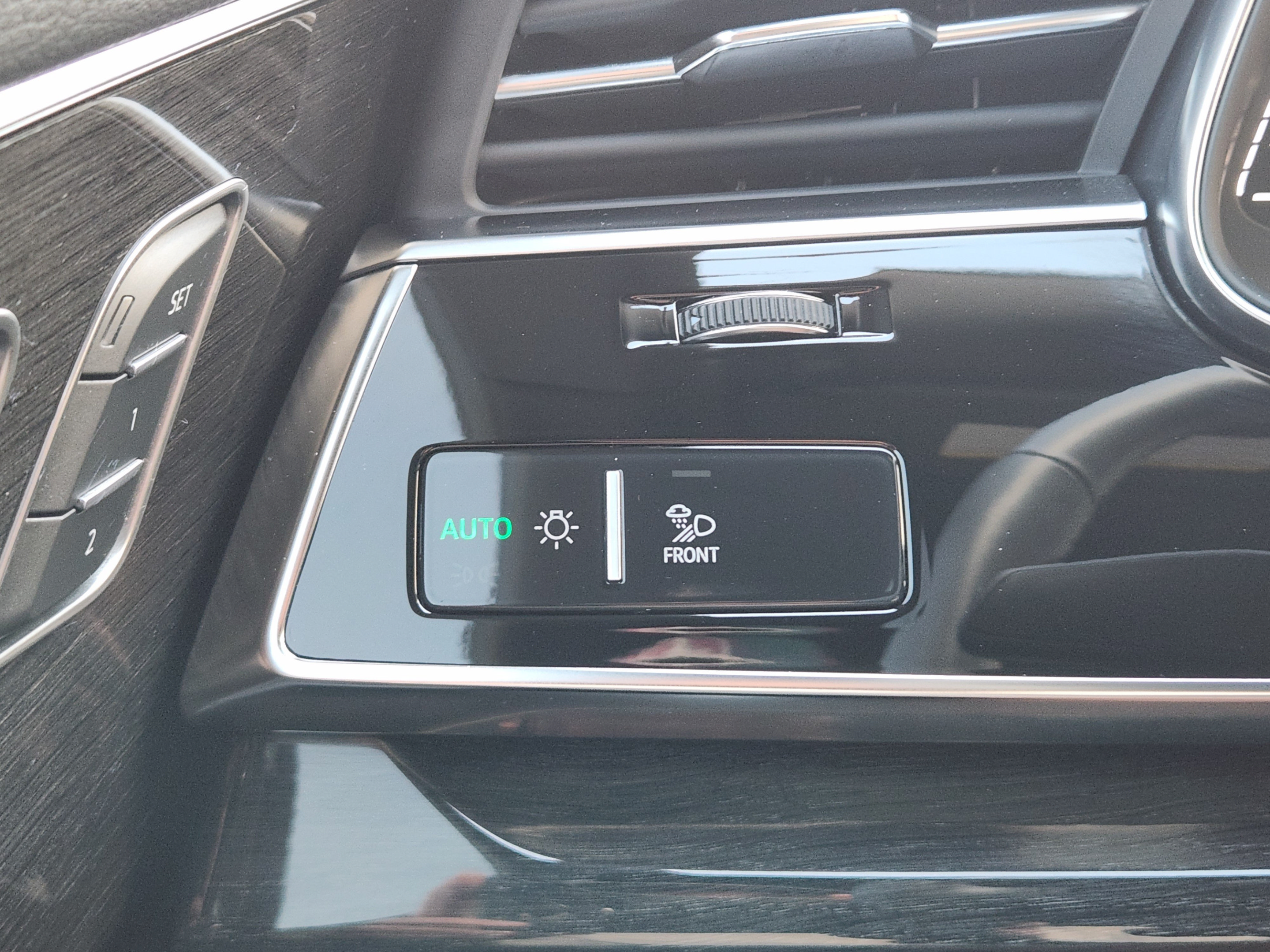 Used 2026 Audi Q8 Premium Plus AWD/4WD image 16