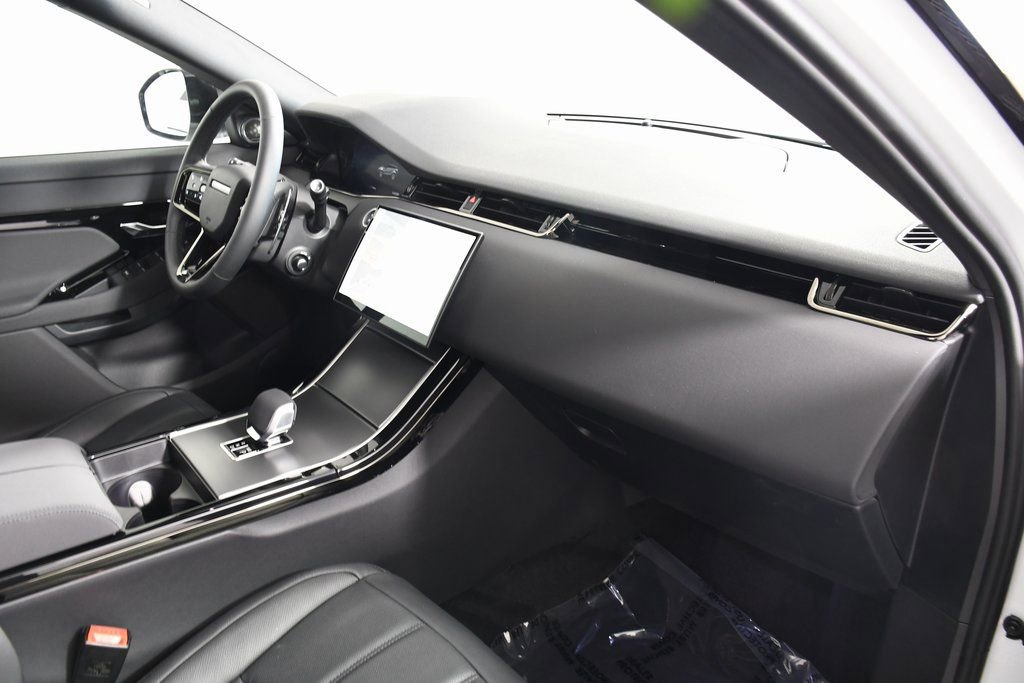 Used 2026 Land Rover Range Rover Evoque S image 19