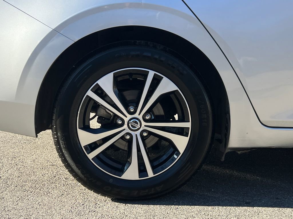 Used 2023 Nissan Sentra SV image 9