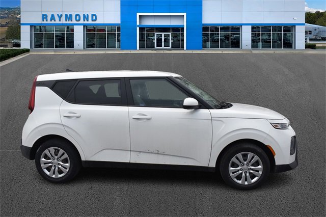 Certified 2021 Kia Soul LX image 2