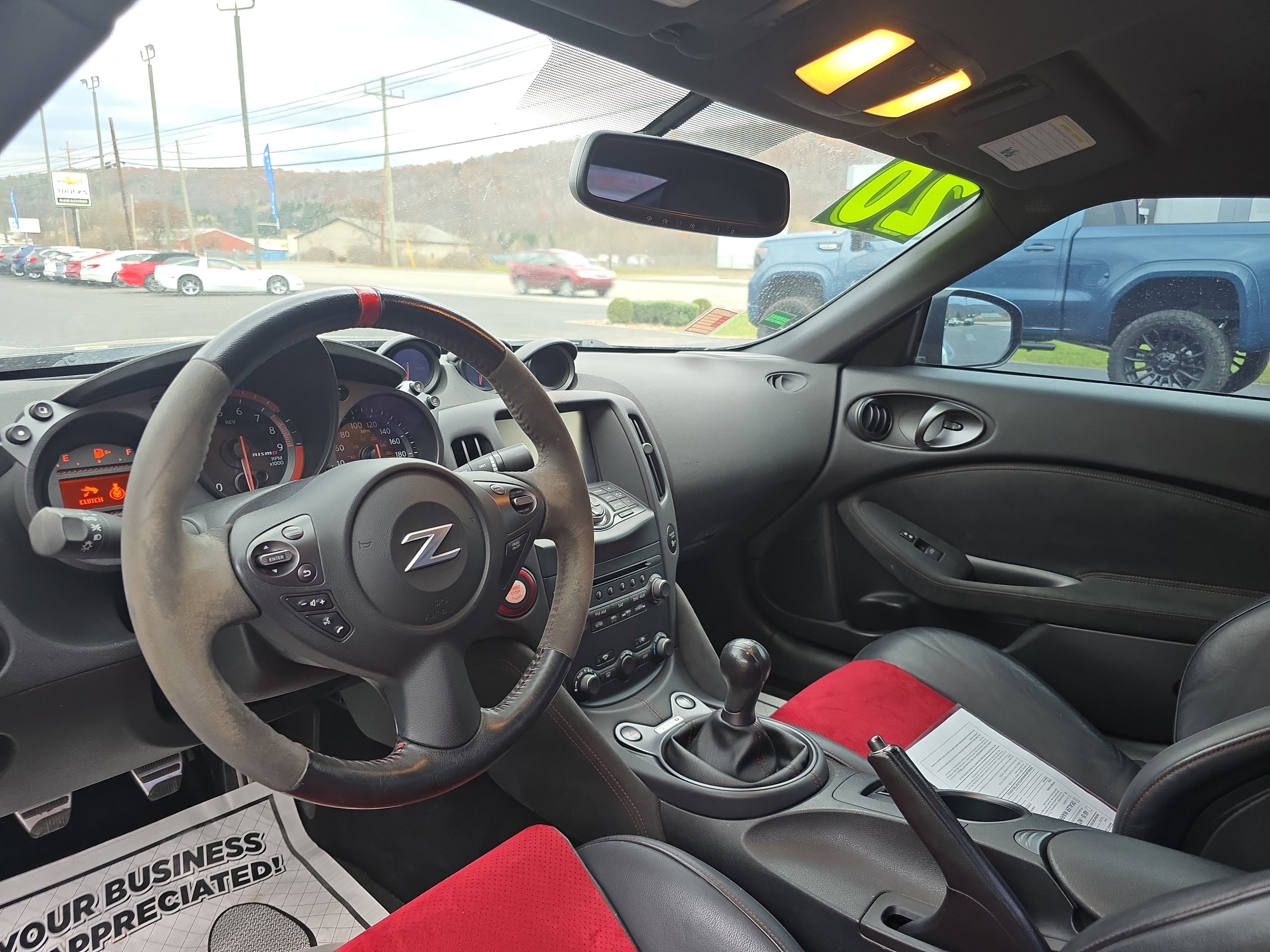 Used 2020 Nissan 370Z NISMO image 13