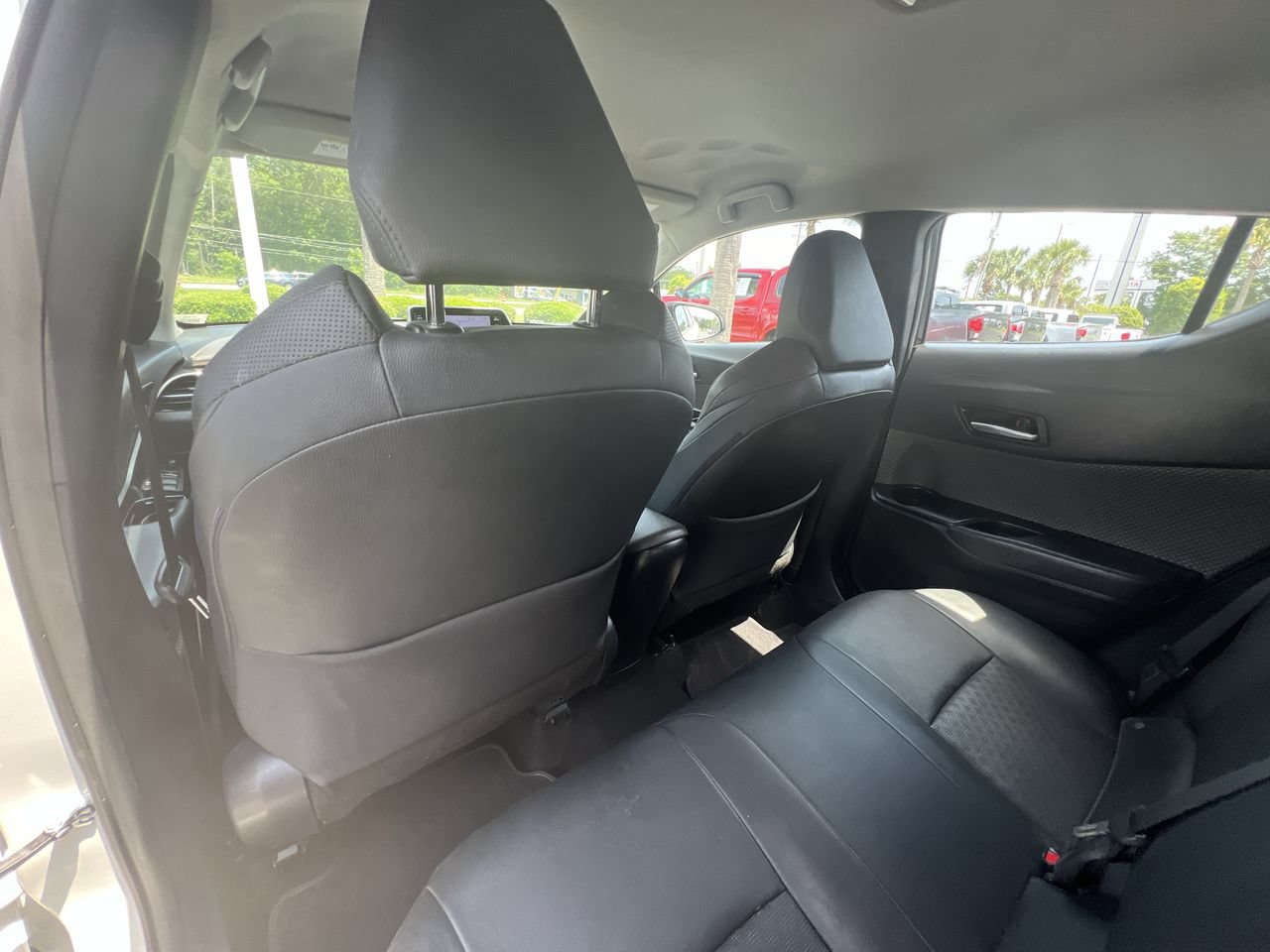 Used 2021 Toyota C-HR Limited FWD image 29