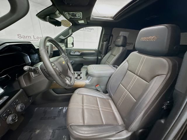 Used 2025 Chevrolet Silverado 2500 High Country w/ Technology Package image 25