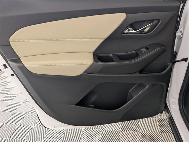 Certified 2023 Chevrolet Traverse LS image 28
