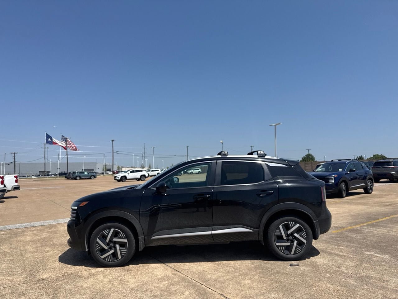 Certified 2025 Nissan Kicks SV w/ SV Premium Package FWD image 11