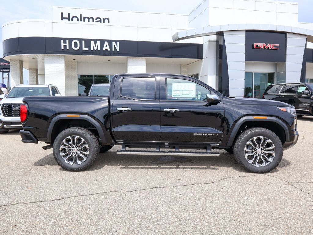 New 2026 GMC Canyon Denali w/ LPO, Black Badging Package AWD/4WD image 2