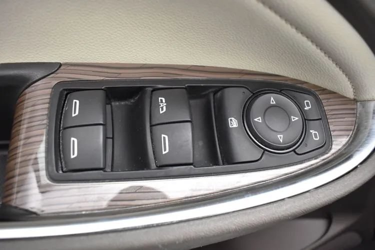 Used 2024 Chevrolet Malibu LT FWD image 20