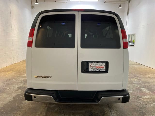 Used 2025 Chevrolet Express 3500 LT w/ LT Preferred Equipment Group RWD image 4