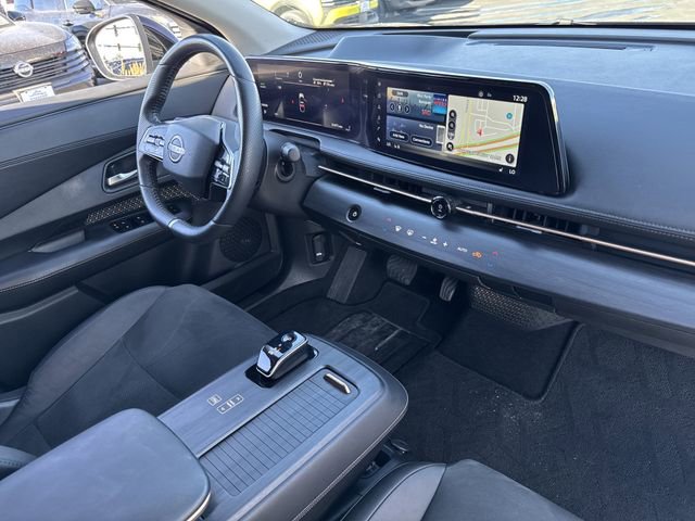 Used 2024 Nissan Ariya FWD image 26