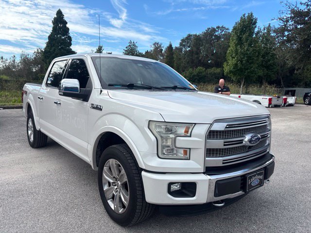 Used 2015 Ford F150 Platinum w/ Equipment Group 701A Luxury AWD/4WD image 3
