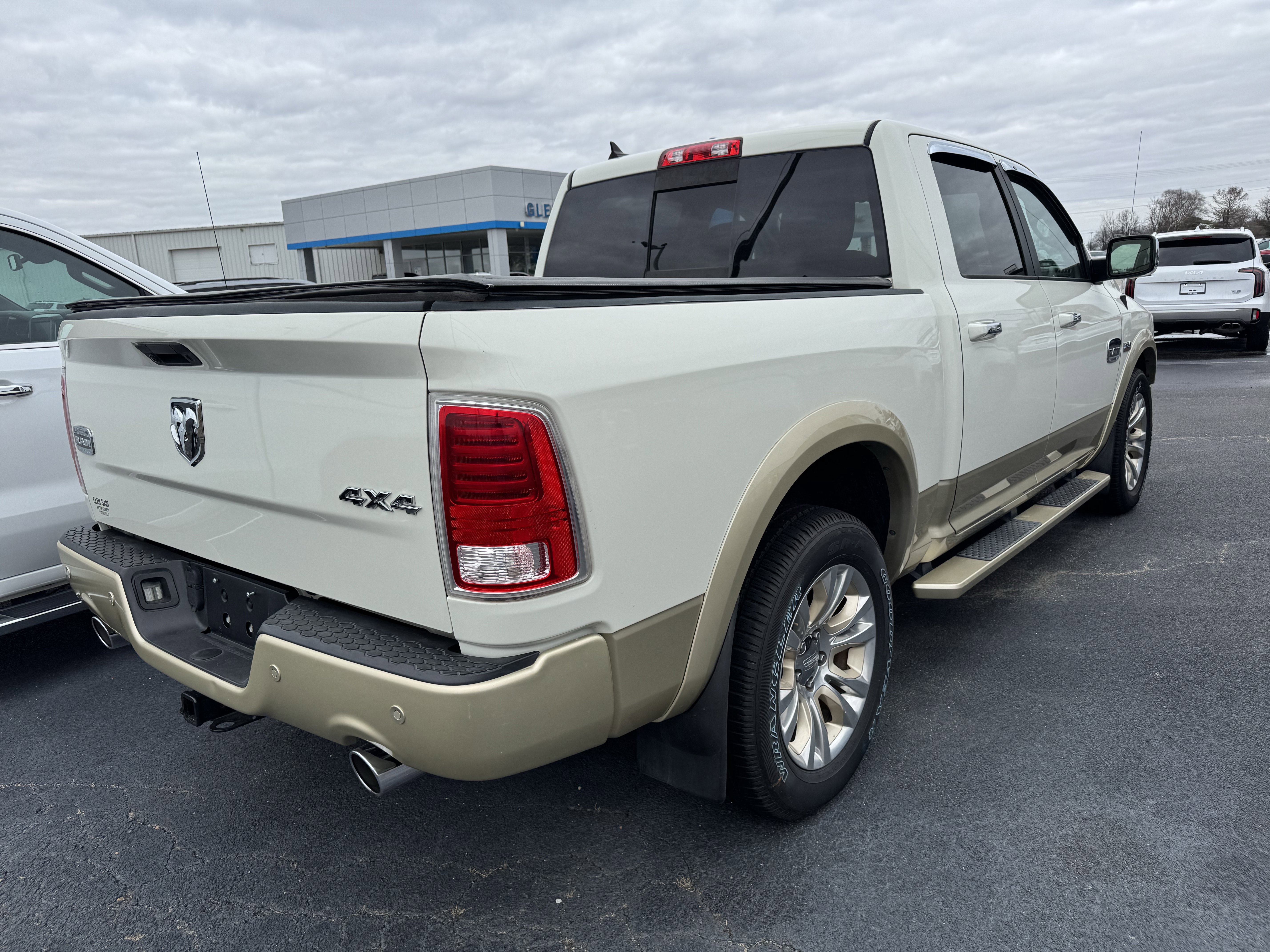 Used 2017 RAM 1500 Laramie Longhorn image 5