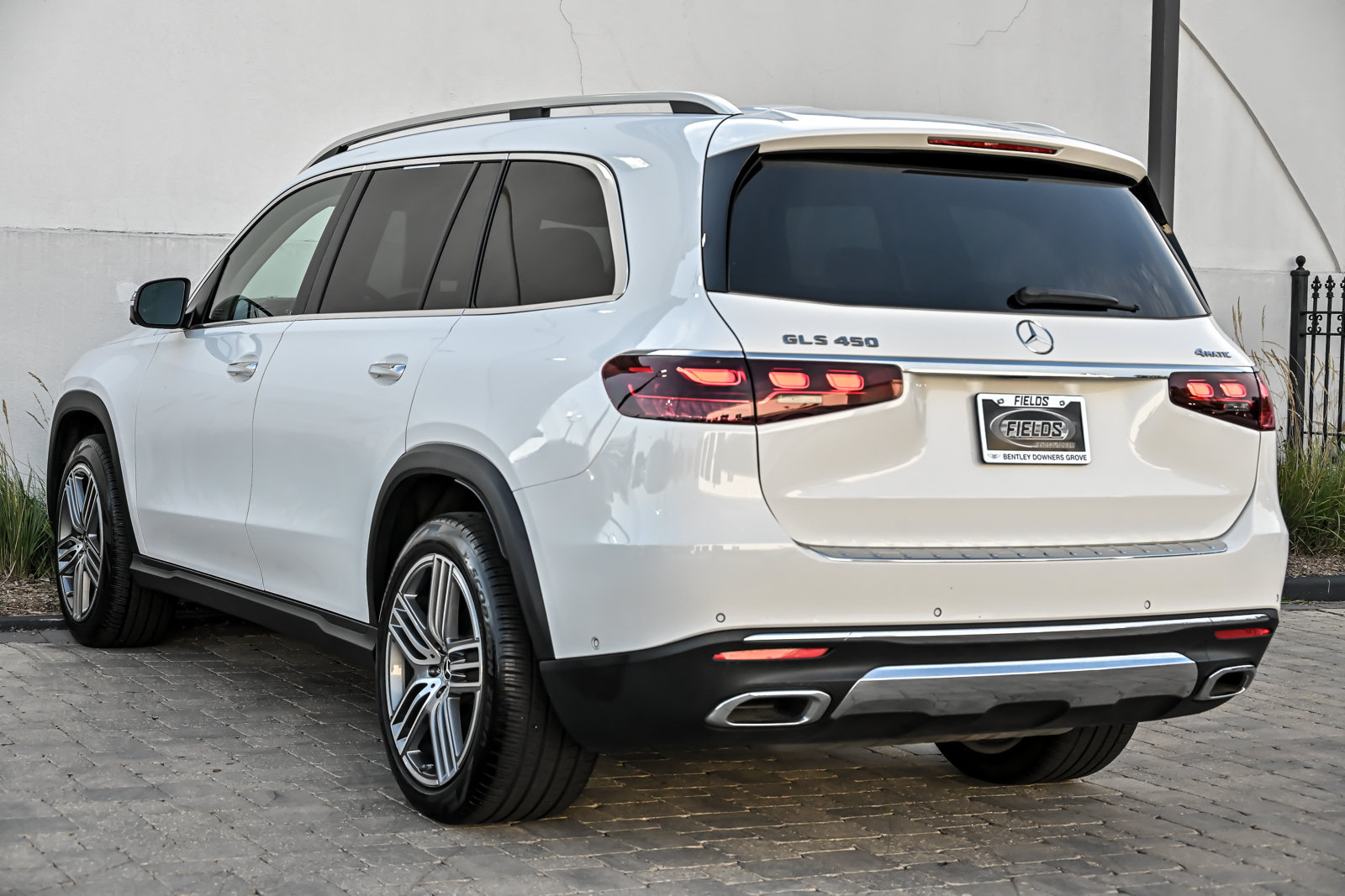 Used 2025 Mercedes-Benz GLS 450 4MATIC image 11