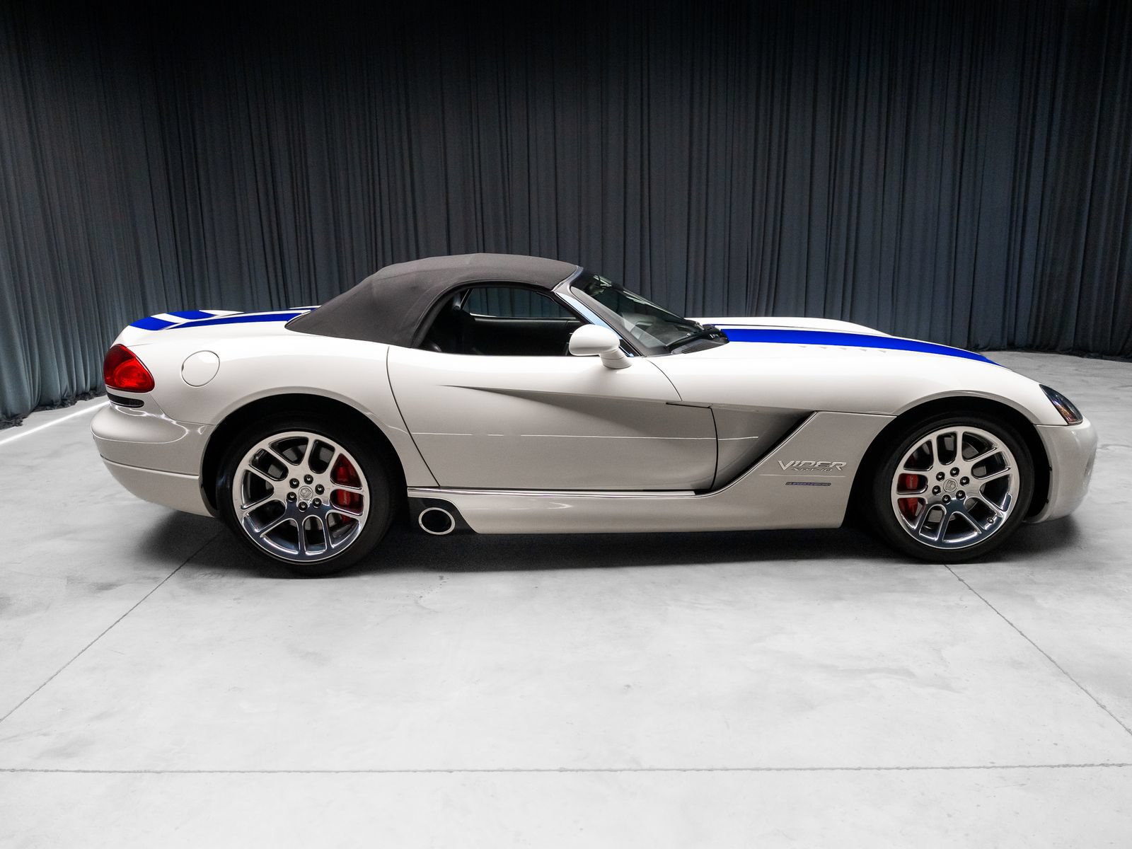 Used 2005 Dodge Viper SRT-10 RWD image 21