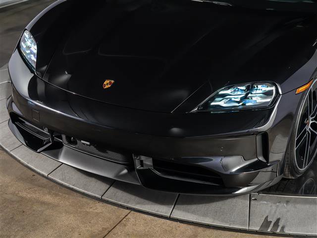 New 2026 Porsche Taycan 4S image 11
