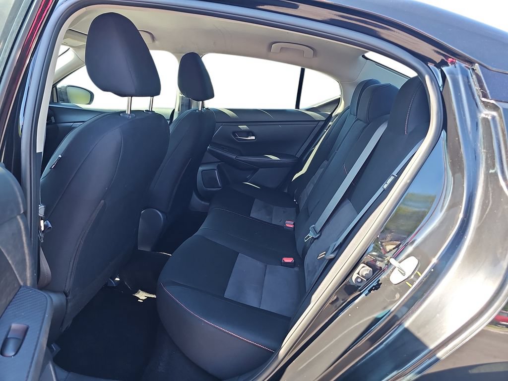 Used 2023 Nissan Sentra SR w/ Midnight Edition Package FWD image 14