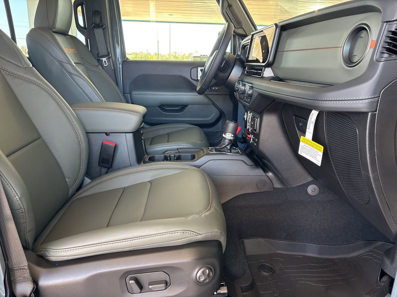 New 2026 Jeep Gladiator Mojave AWD/4WD image 18