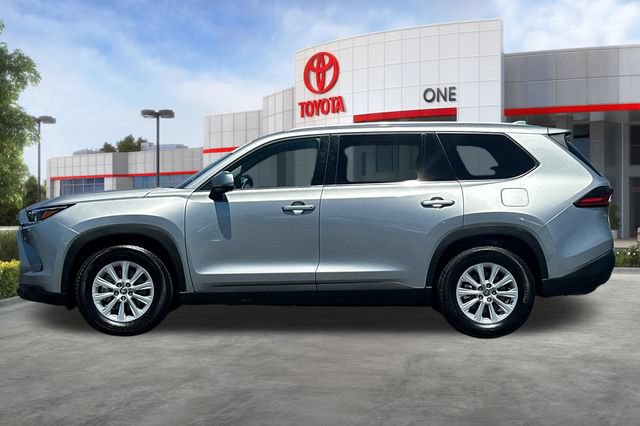 Certified 2025 Toyota Grand Highlander FWD image 9