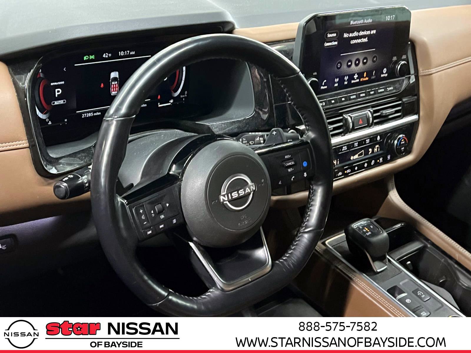 Used 2024 Nissan Pathfinder Platinum w/ Cargo Package image 10