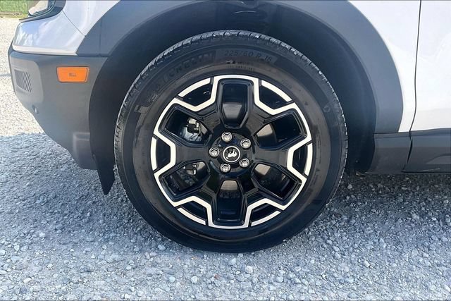Used 2025 Ford Bronco Sport Outer Banks w/ Outer Banks Tech Package+ AWD/4WD image 8