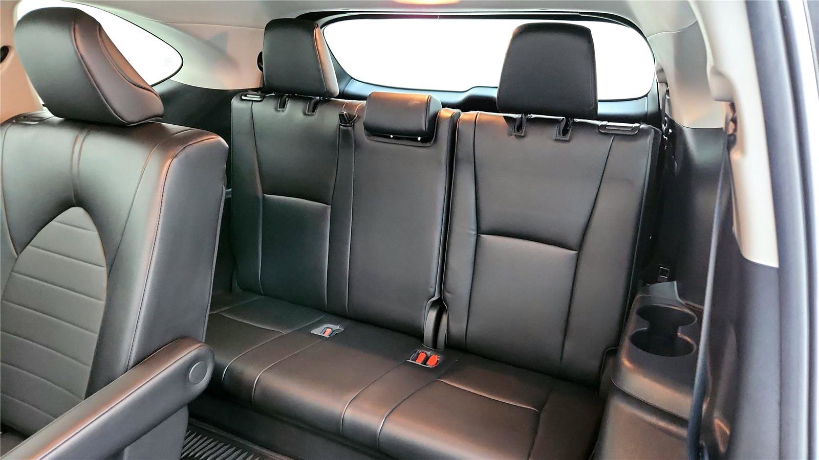 Certified 2022 Toyota Highlander XLE image 31