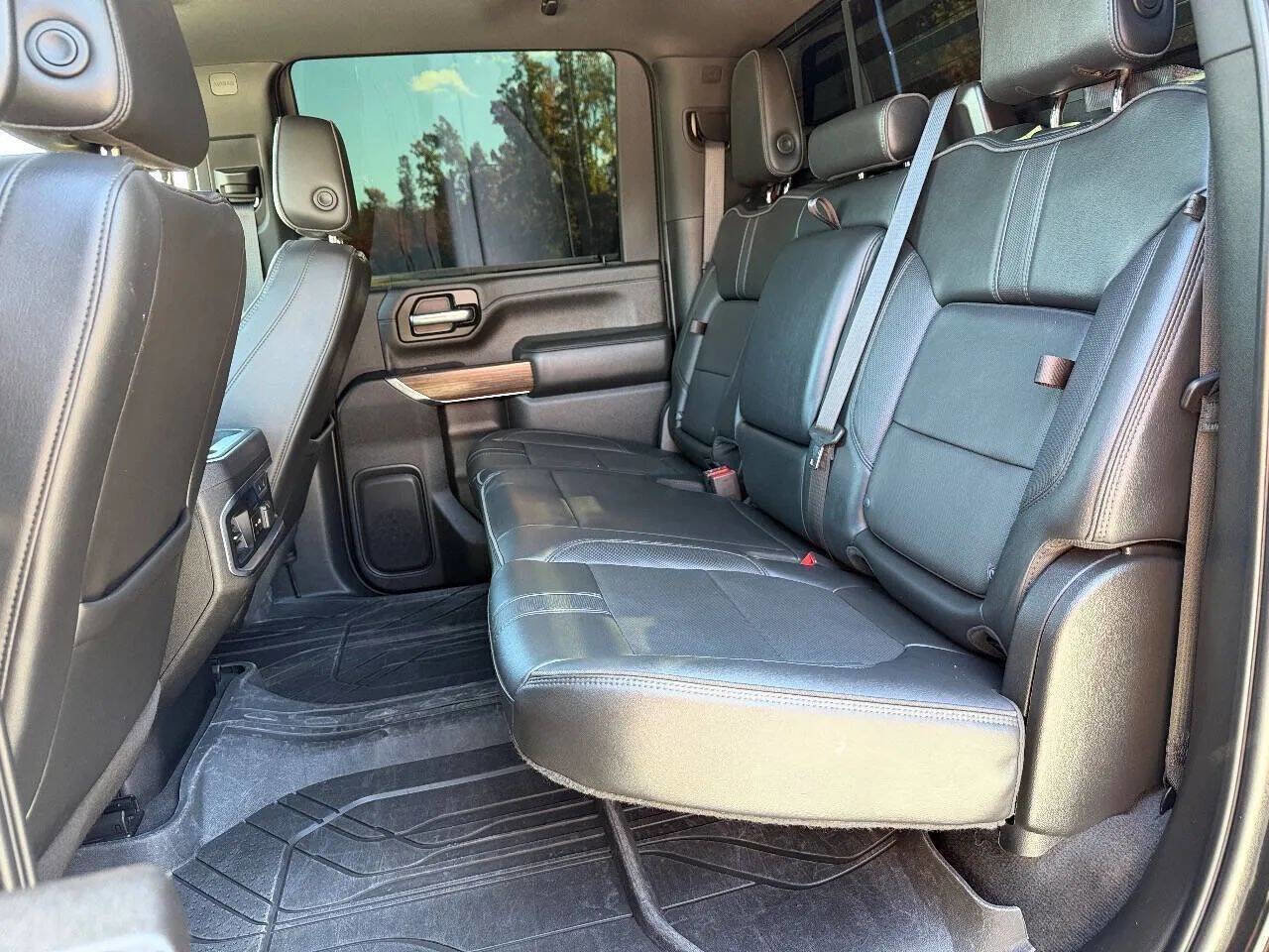 Used 2023 Chevrolet Silverado 3500 High Country image 17