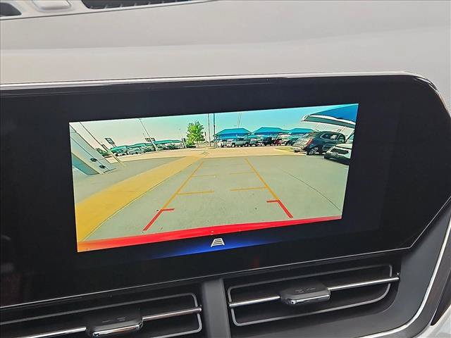 New 2026 Chevrolet Trax LT w/ Sunroof Package FWD image 13