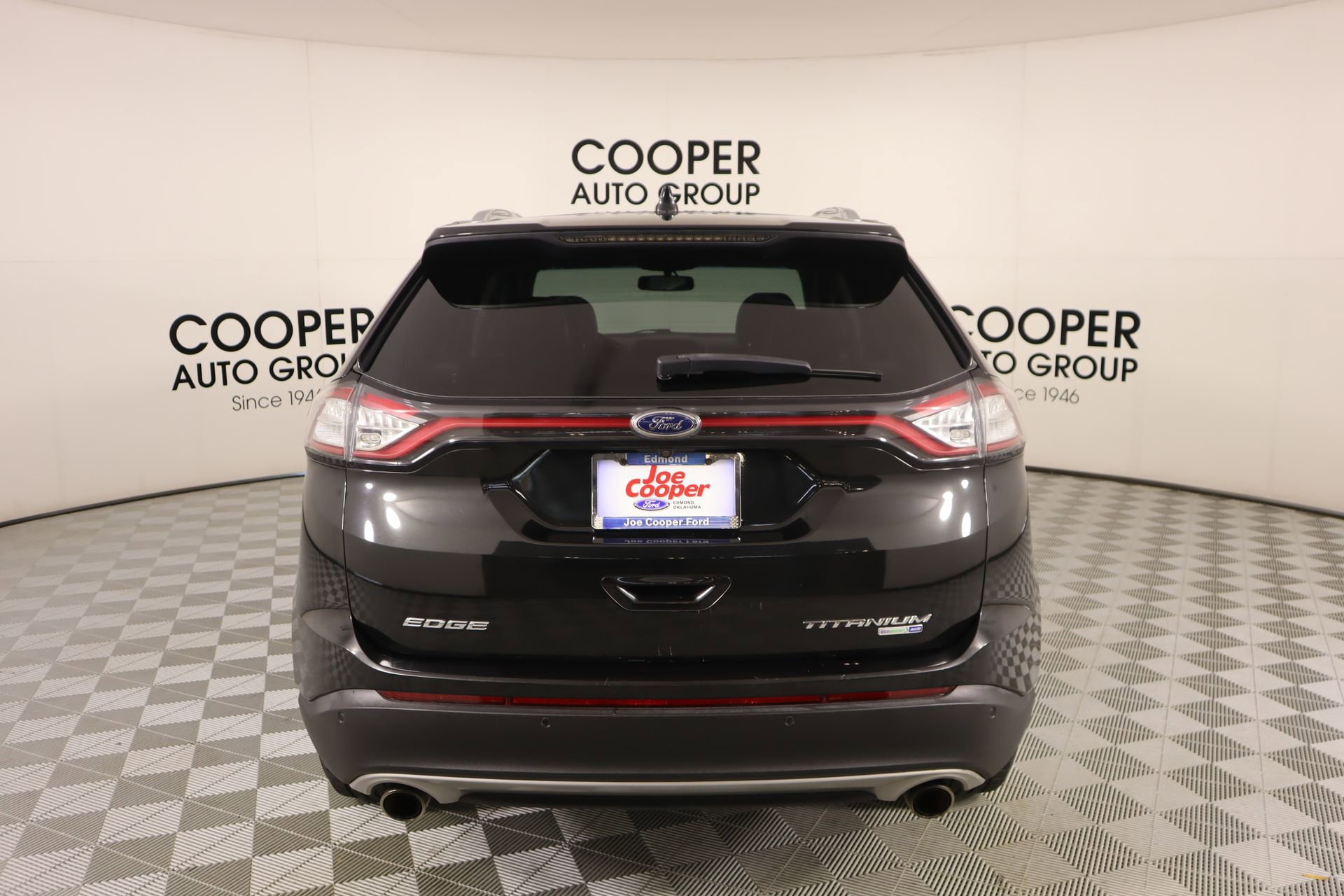 Used 2015 Ford Edge Titanium w/ Technology Package image 22