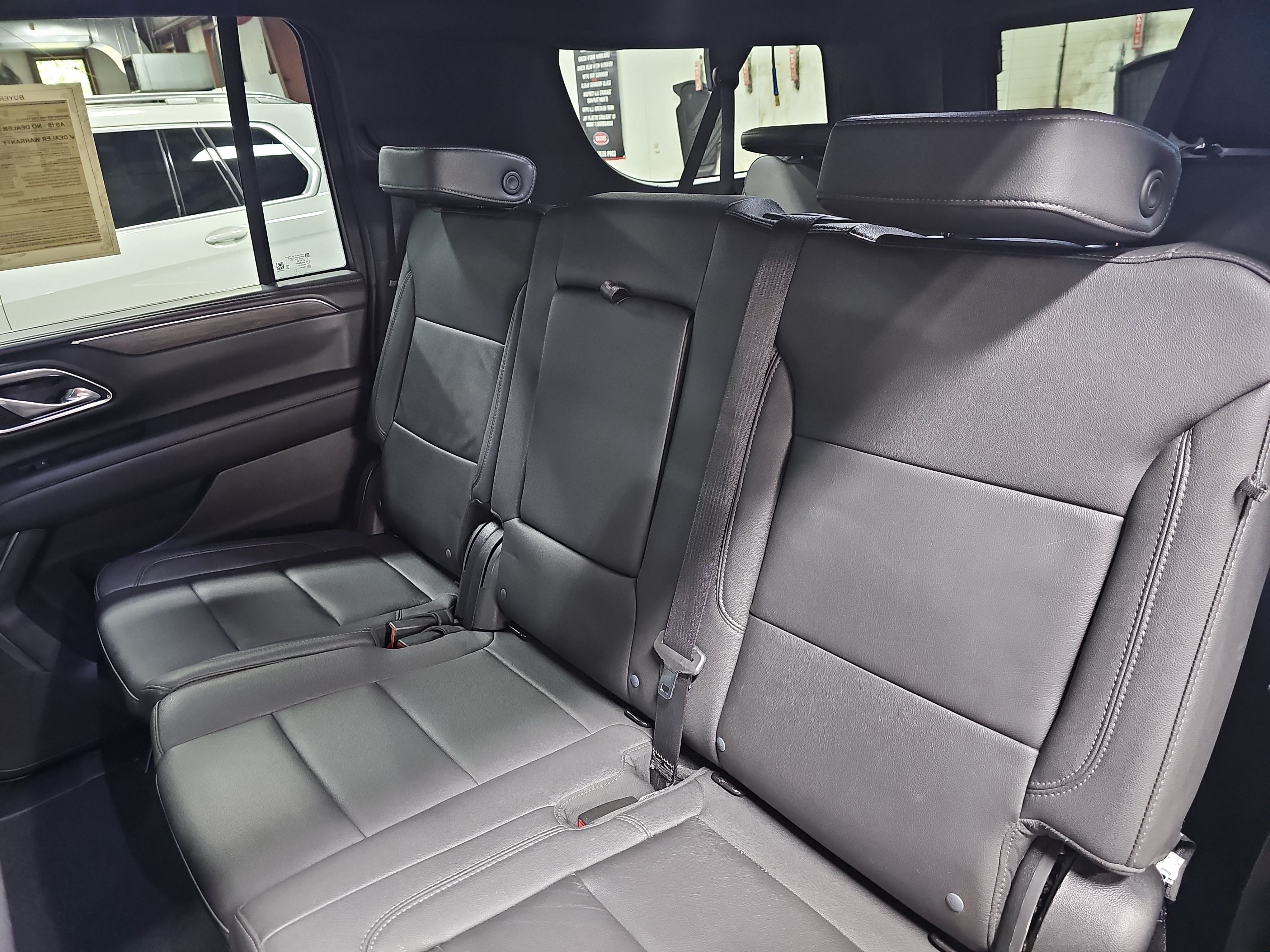 Used 2023 Chevrolet Suburban LT AWD/4WD image 16