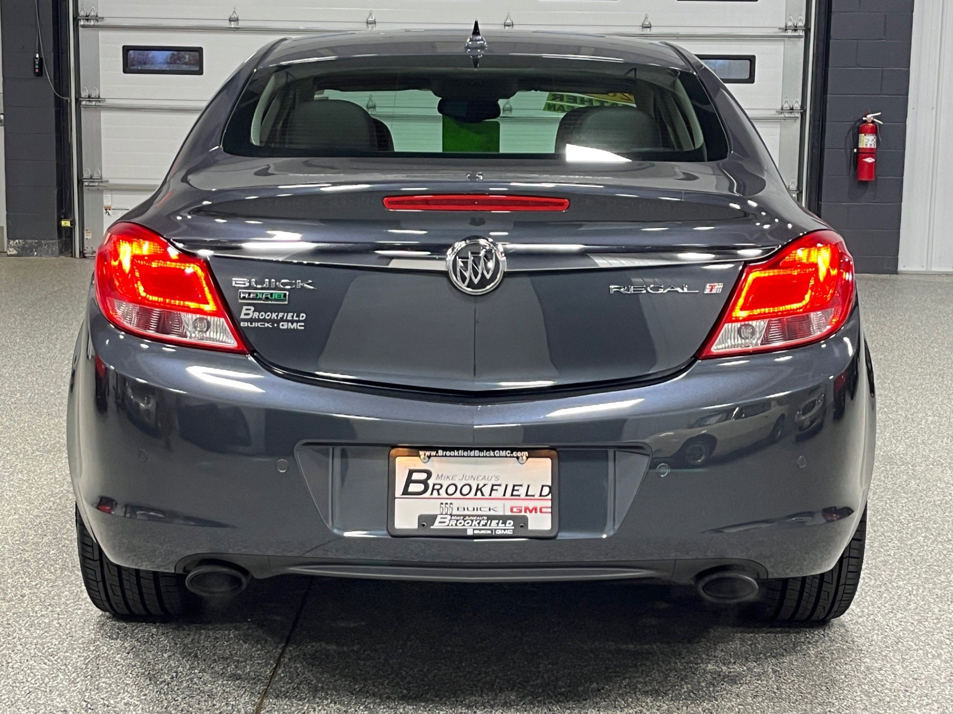 Used 2011 Buick Regal CXL Turbo w/ TO7 Preferred Equipment Group image 4