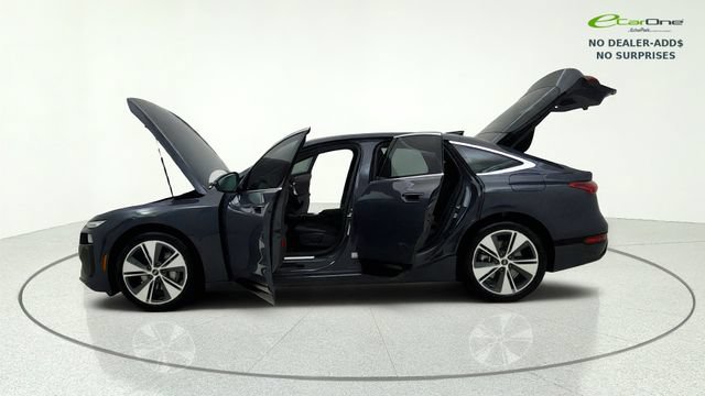 Used 2025 Audi A6 e-tron Premium Plus w/ Premium Plus RWD image 13