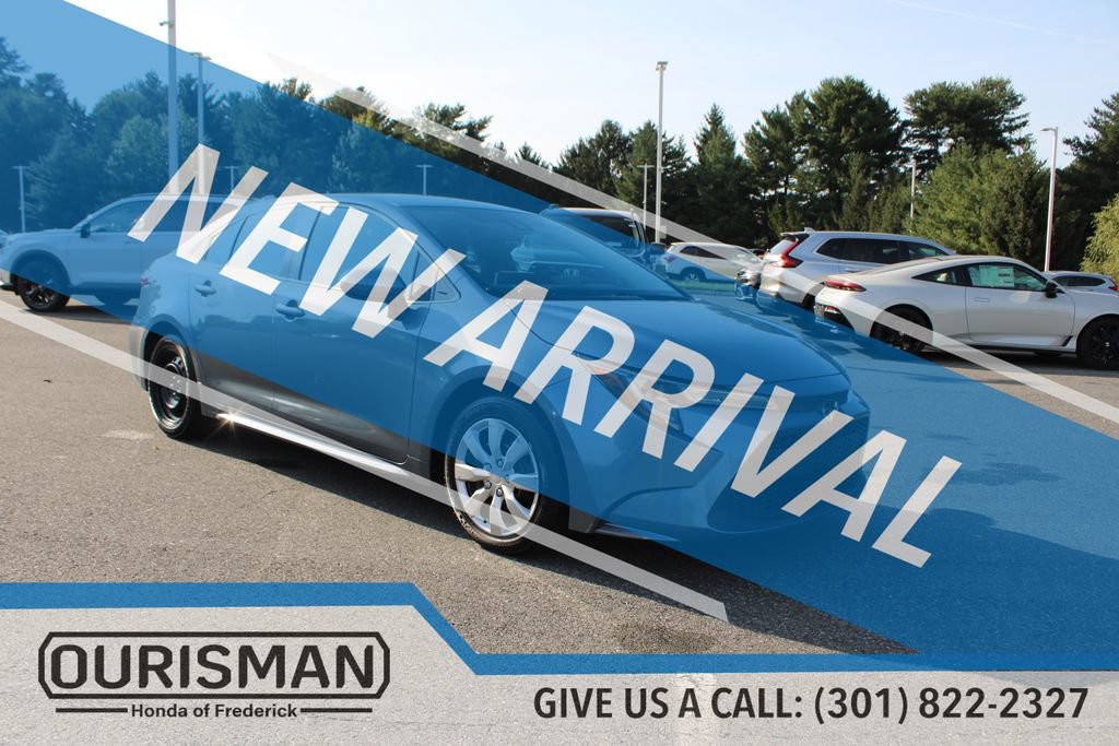 Used 2020 Toyota Corolla LE FWD image 2