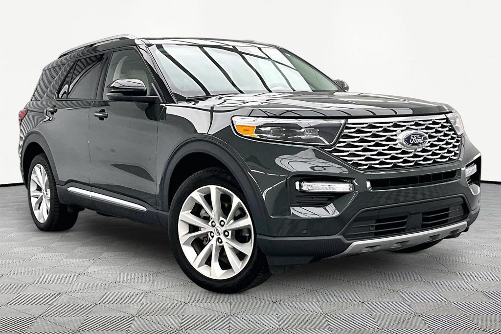 Certified 2024 Ford Explorer Platinum w/ Technology Package AWD/4WD image 12