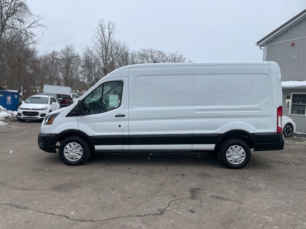 Used 2022 Ford Transit 250 Medium Roof image 9