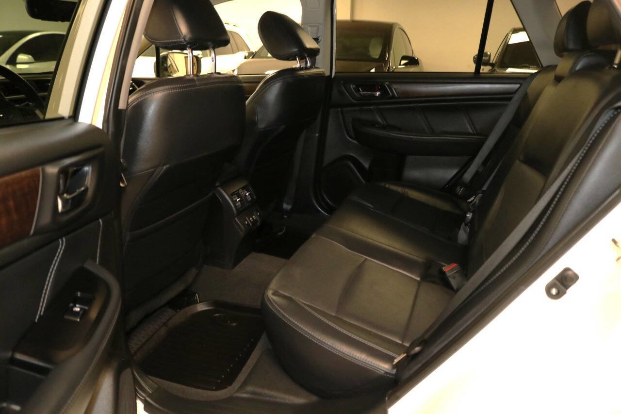 Used 2019 Subaru Outback 2.5i Limited w/ Popular Package #2 image 13