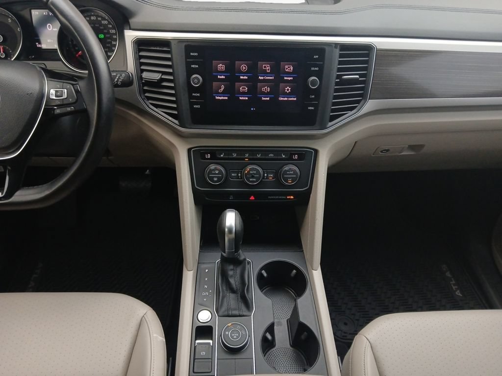 Used 2018 Volkswagen Atlas SE AWD/4WD image 3
