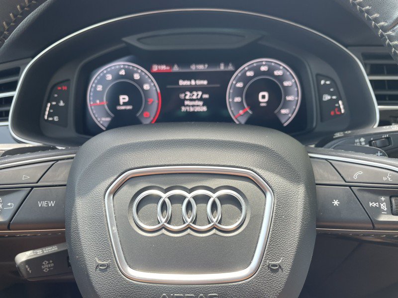 Used 2019 Audi Q8 Premium Plus w/ Premium Plus AWD/4WD image 18