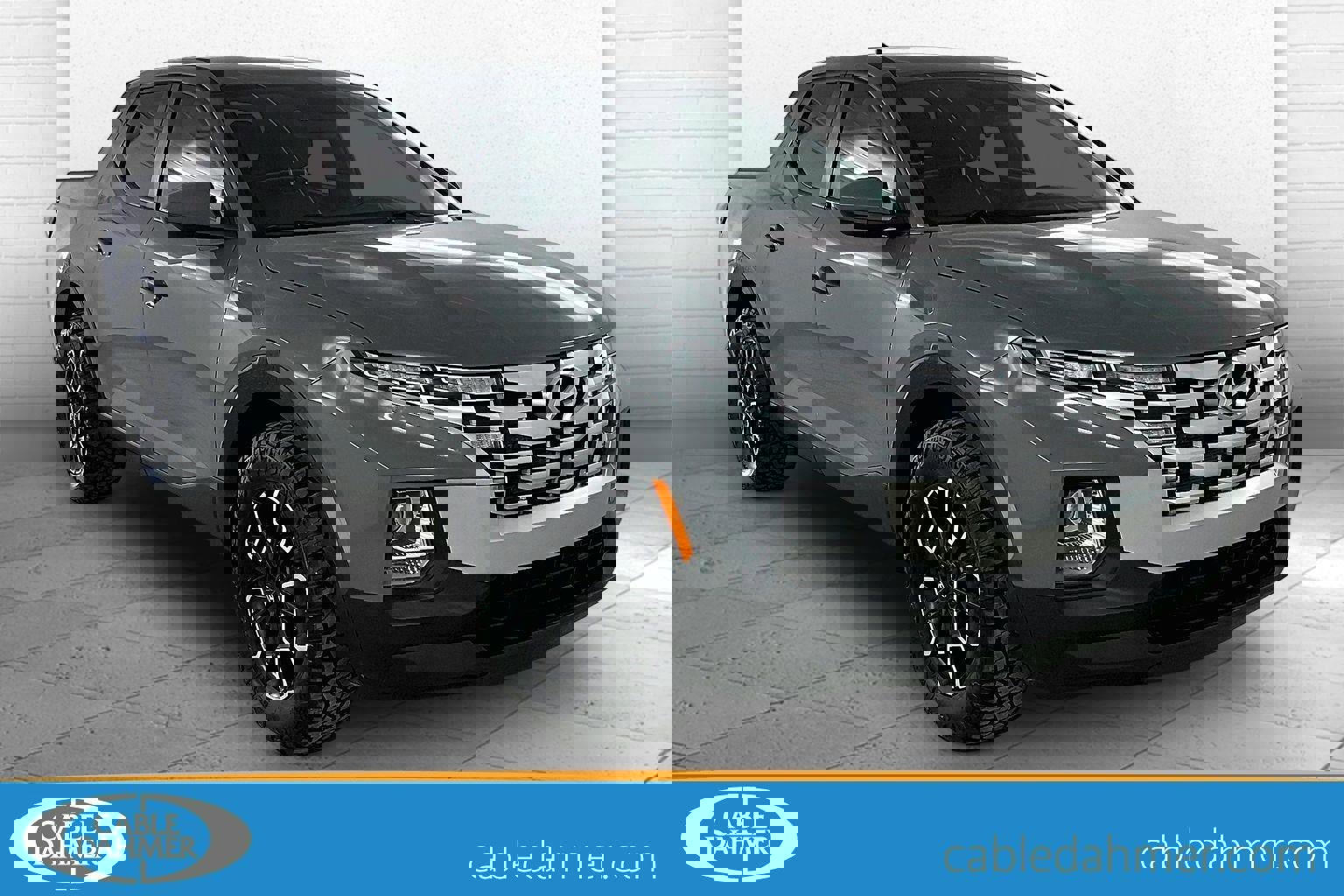 Used 2023 Hyundai Santa Cruz SE image 1