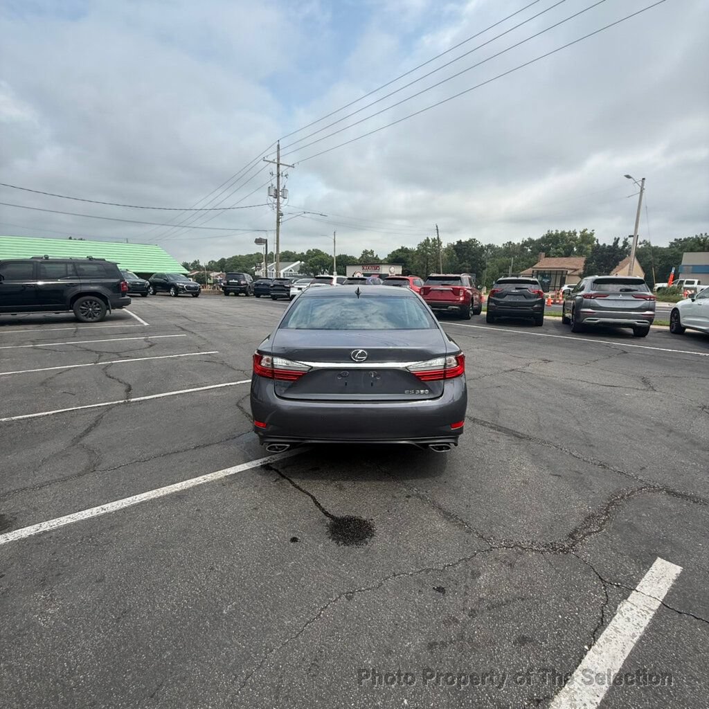 Used 2018 Lexus ES 350 w/ Luxury Package w/Wood Trim FWD image 12