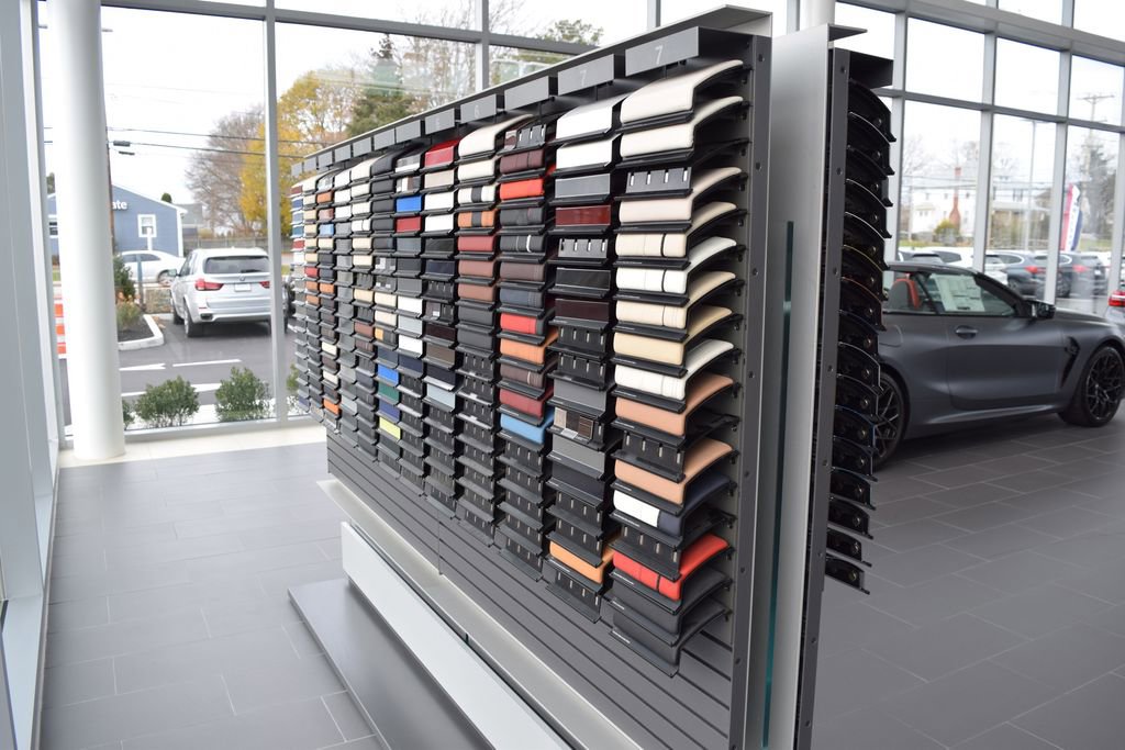 Used 2023 Tesla Model 3 Standard Range image 30