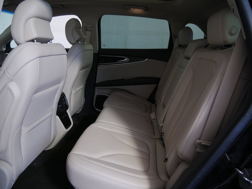 Certified 2019 Lincoln Nautilus Reserve AWD/4WD image 15