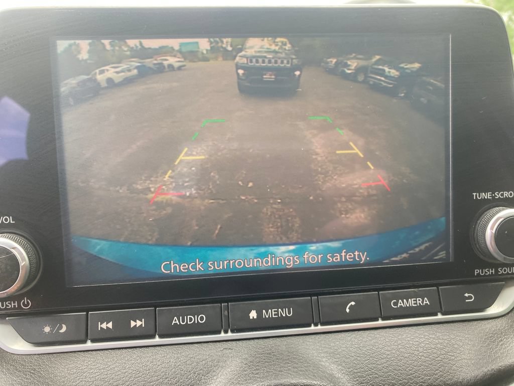Used 2020 Nissan Sentra SV FWD image 25