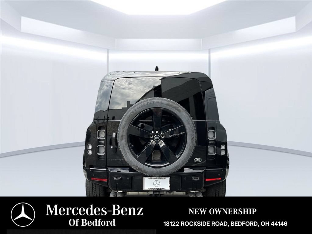 Used 2023 Land Rover Defender 110 V8 AWD/4WD image 4