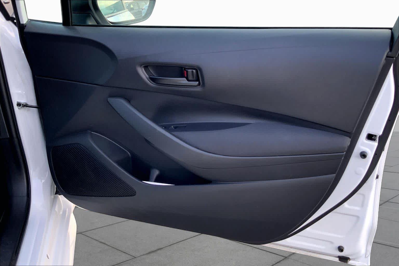 Used 2024 Toyota Corolla LE FWD image 20