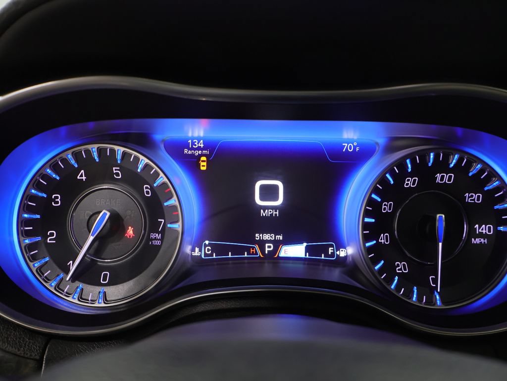Used 2016 Chrysler 300 C AWD/4WD image 39