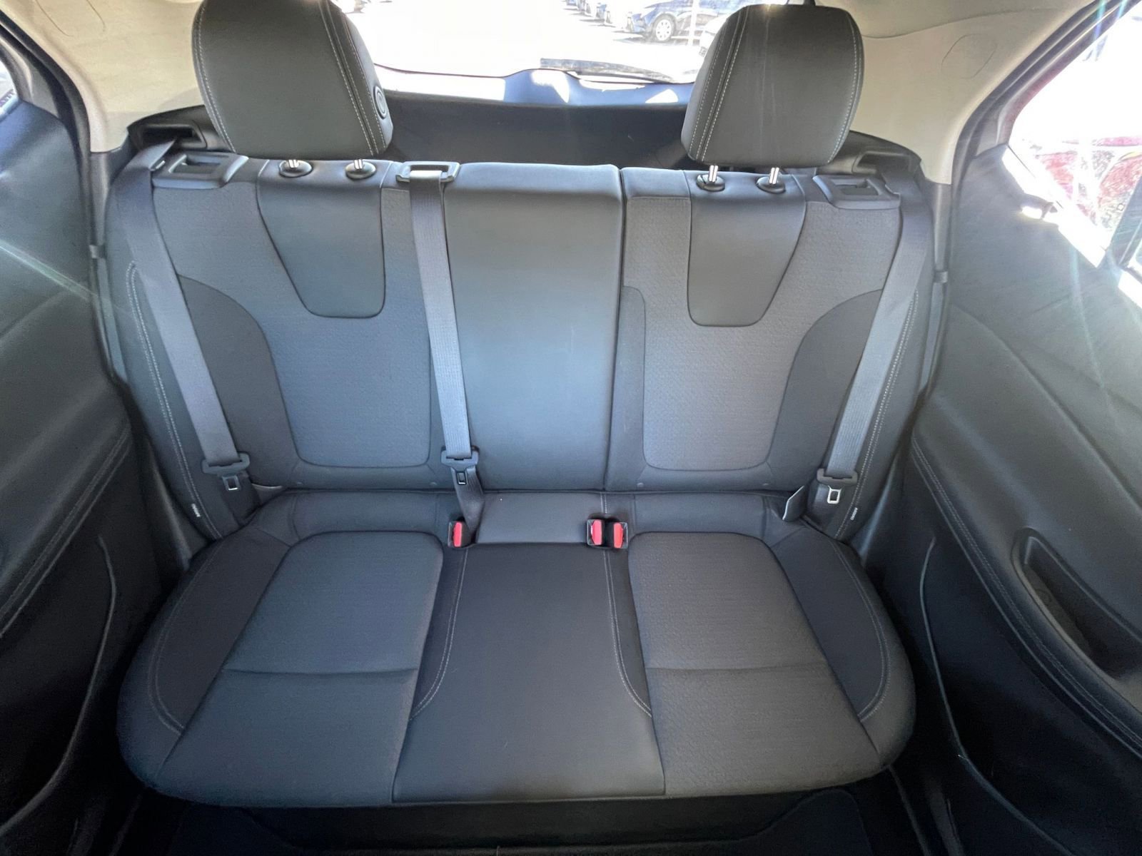 Used 2025 Buick Encore GX Preferred image 32