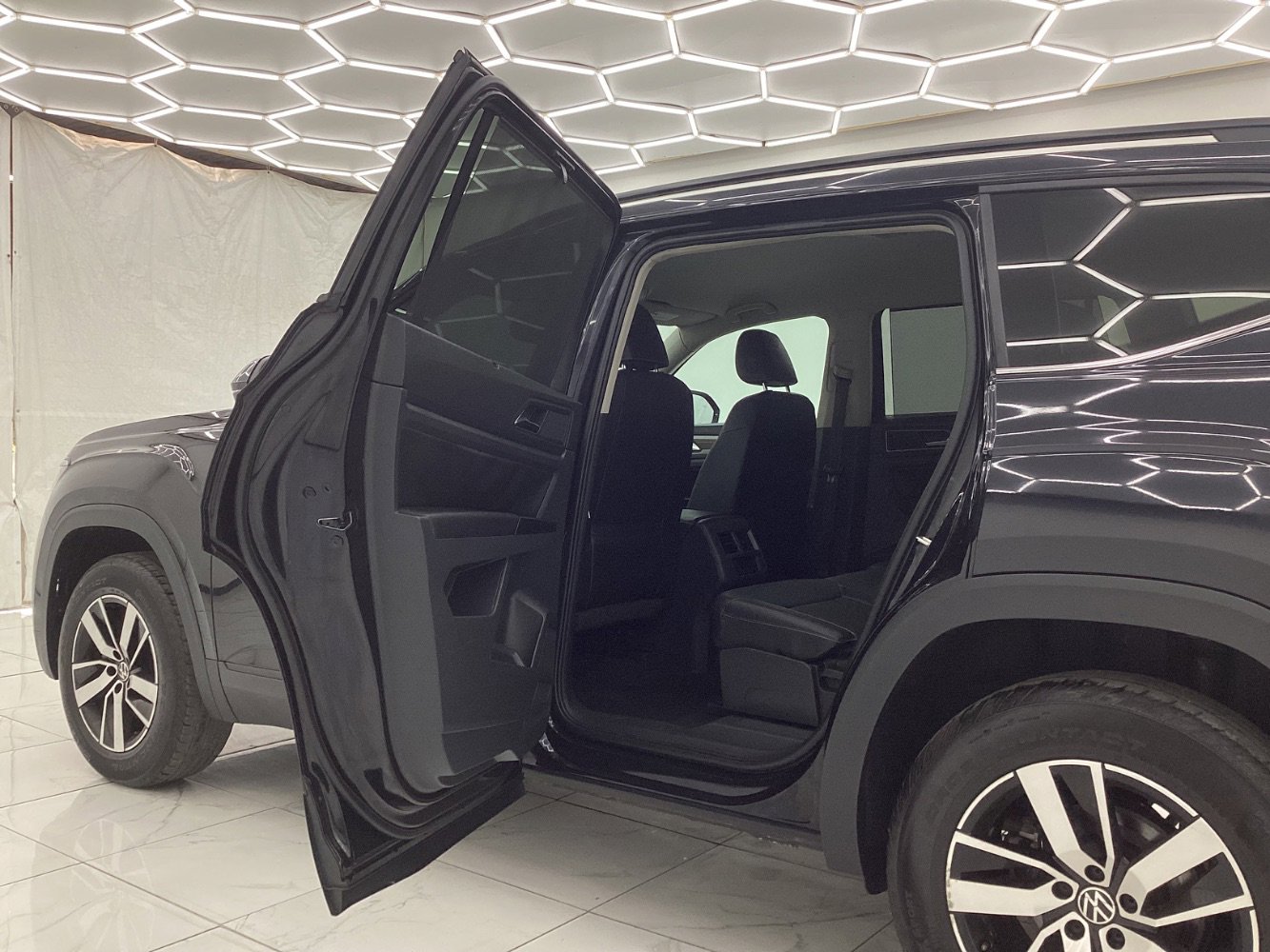 Used 2021 Volkswagen Atlas SE image 22
