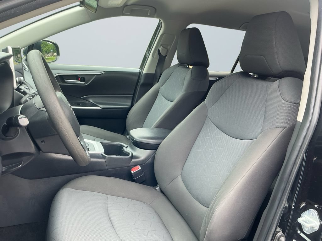Certified 2024 Toyota RAV4 XLE AWD/4WD image 11