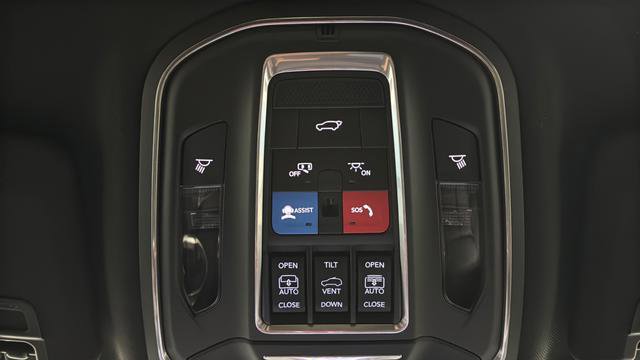New 2026 Jeep Grand Cherokee Limited w/ Luxury Tech Group II image 40