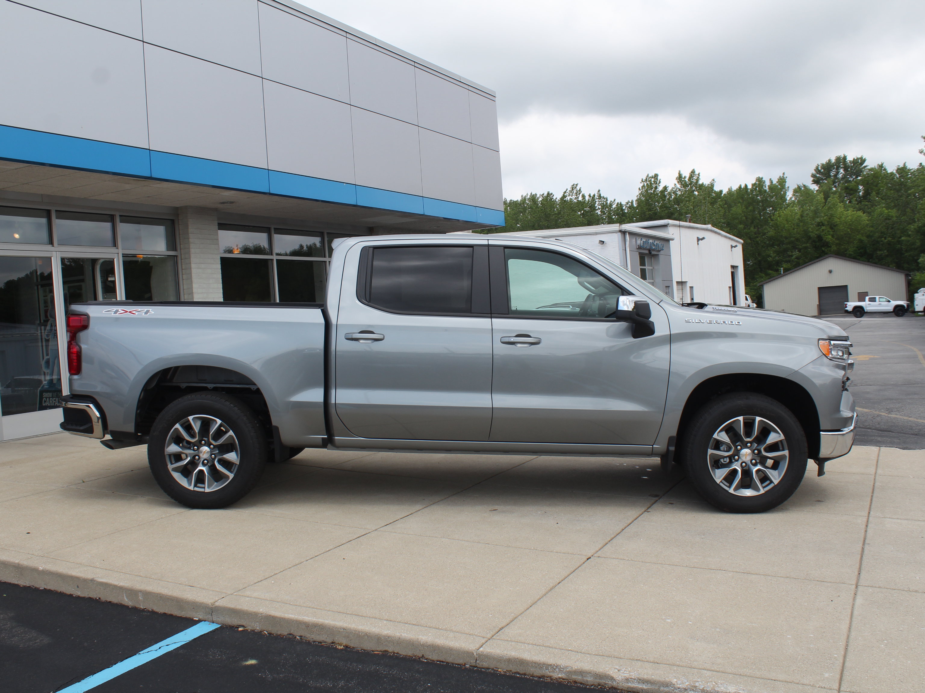 New 2026 Chevrolet Silverado 1500 LT AWD/4WD image 3