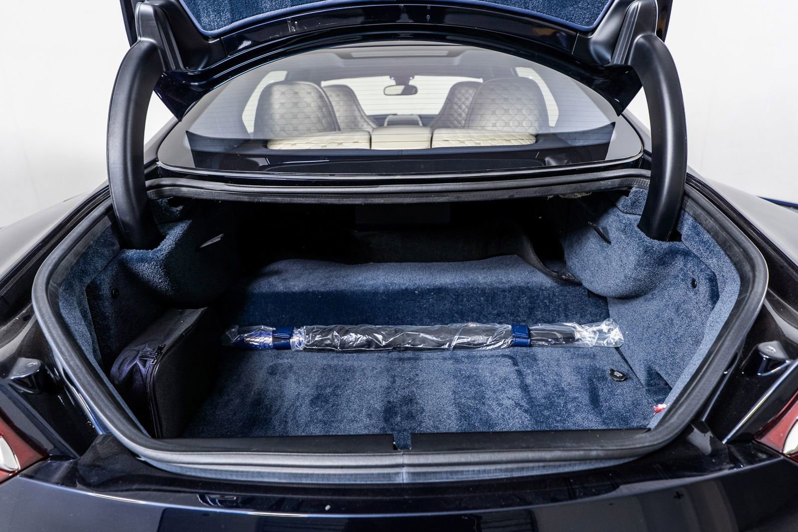 Used 2018 Aston Martin Lagonda RWD image 9